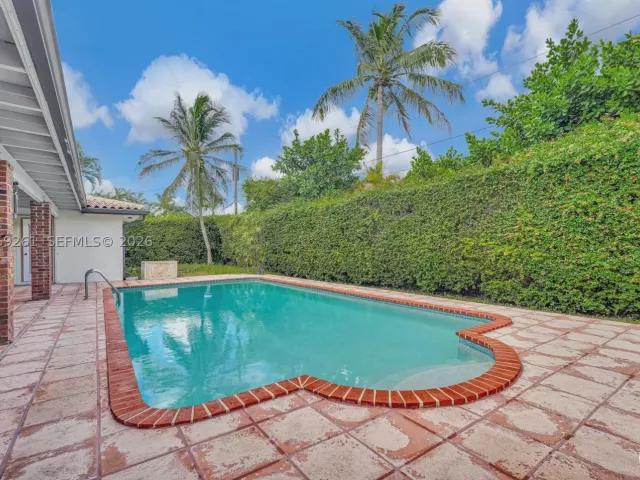 Продажа дома по адресу 8560 SW 85th Ave - фото 9282405