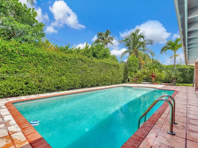 Продажа дома по адресу 8560 SW 85th Ave - фото 9282409