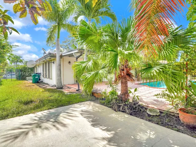 Продажа дома по адресу 8560 SW 85th Ave - фото 9282411