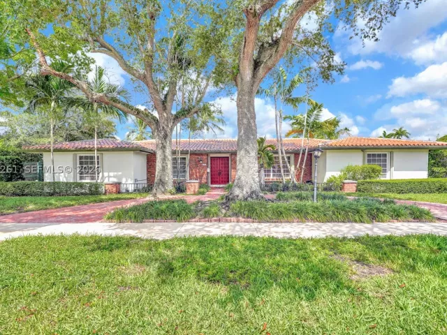 Продажа дома по адресу 8560 SW 85th Ave - фото 9282417