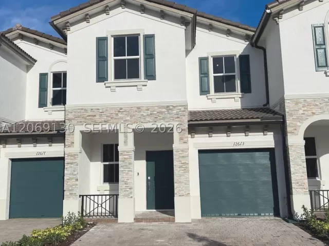 Продажа дома по адресу 12613 NW 23rd Pl - фото 9265598