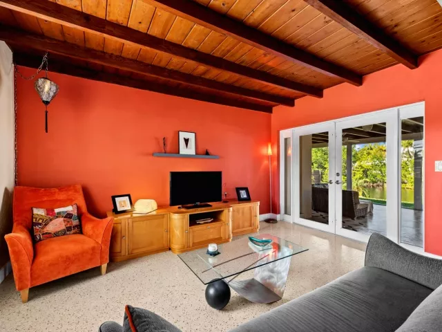 Продажа дома по адресу 1175 GRANT Street - фото 9279300