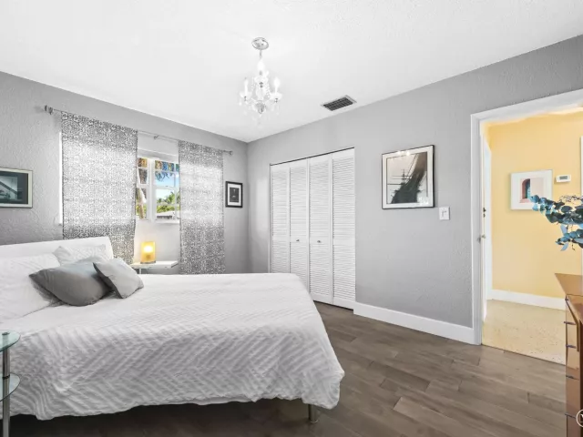 Продажа дома по адресу 1175 GRANT Street - фото 9279302