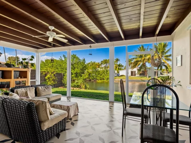 Продажа дома по адресу 1175 GRANT Street - фото 9279308