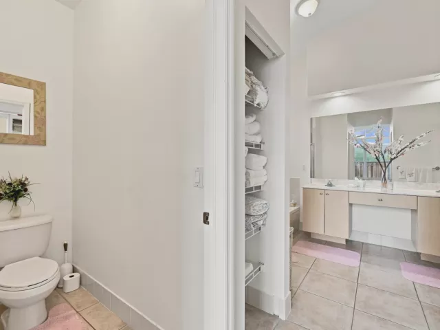 Продажа дома по адресу 7778 NW 17th Place - фото 9359729