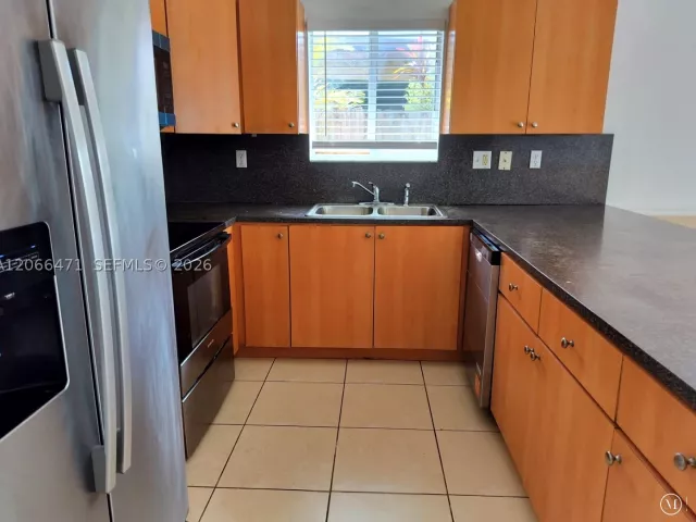 Продажа дома по адресу 11705 SW 184 ST - фото 9301630