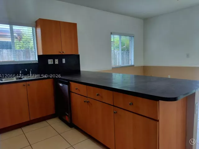 Продажа дома по адресу 11705 SW 184 ST - фото 9301632