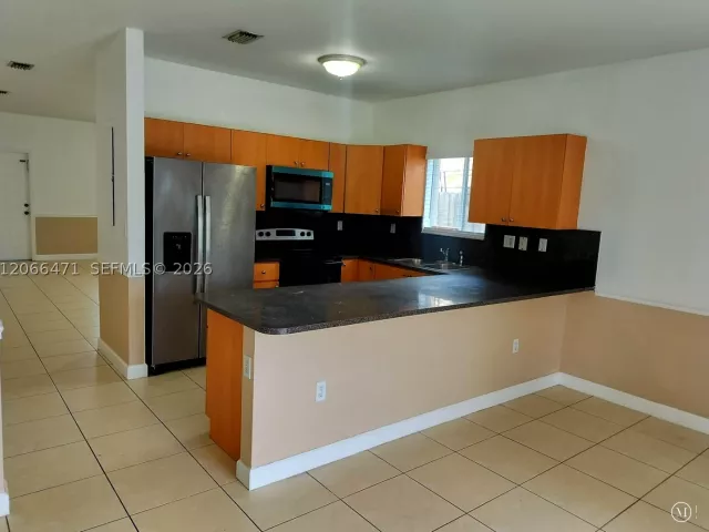 Продажа дома по адресу 11705 SW 184 ST - фото 9301635