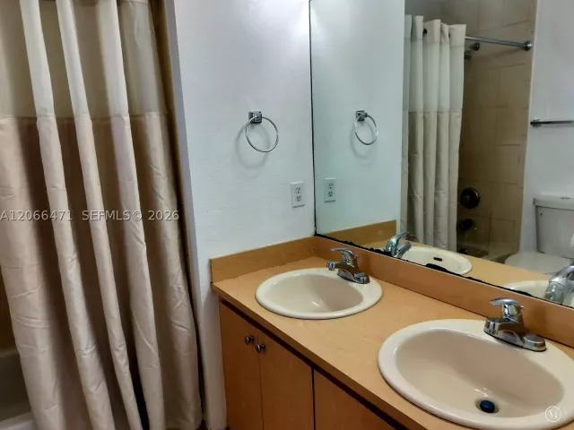 Продажа дома по адресу 11705 SW 184 ST - фото 9301646