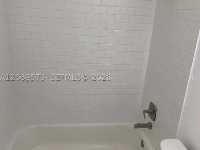 Продажа дома по адресу 10110 SW 22nd Ter - фото 9265707