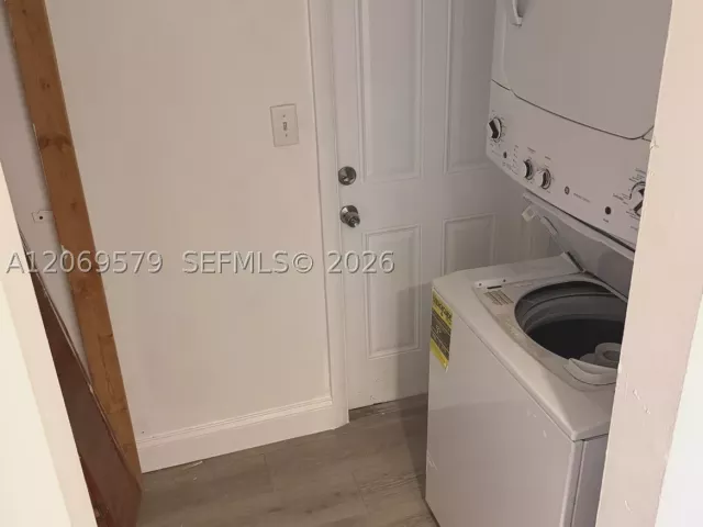 Продажа дома по адресу 10110 SW 22nd Ter - фото 9265703