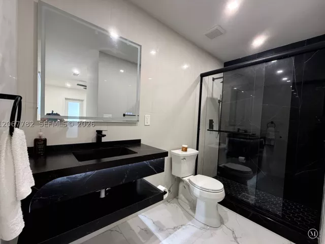 Продажа дома по адресу 8600 Taft St - фото 9271824