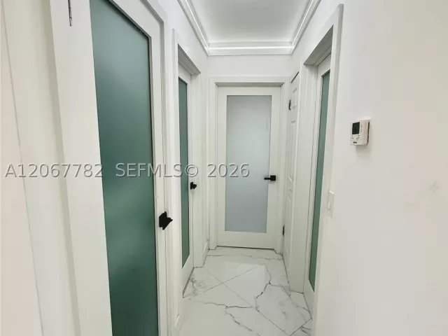 Продажа дома по адресу 8600 Taft St - фото 9271832