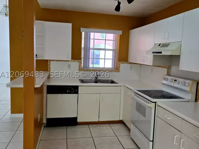 Продажа дома по адресу 15416 SW 50th Ter - фото 9266218