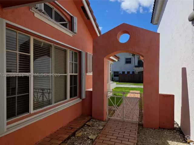 Продажа дома по адресу 15416 SW 50th Ter - фото 9266213