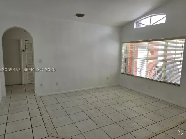 Продажа дома по адресу 15416 SW 50th Ter - фото 9266214