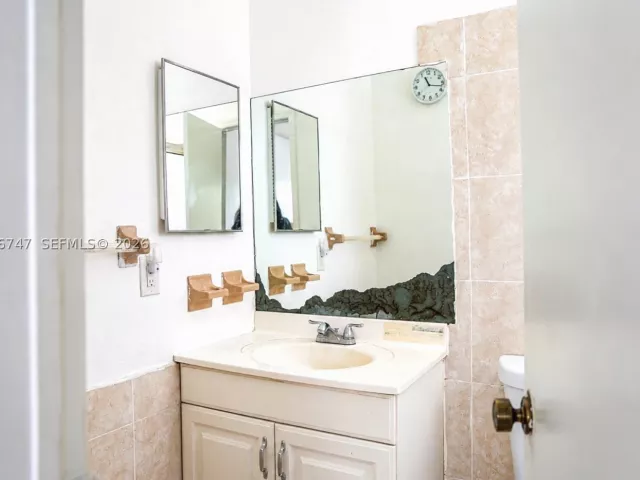 Продажа дома по адресу 5095 NW 195th Ln - фото 9267767