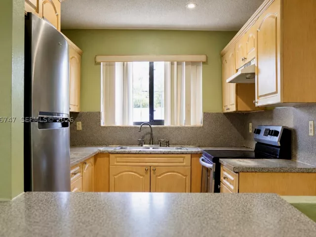 Продажа дома по адресу 5095 NW 195th Ln - фото 9267761