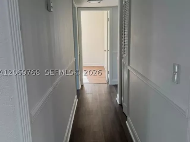 Продажа дома по адресу 3160 NE 63rd St - фото 9267979