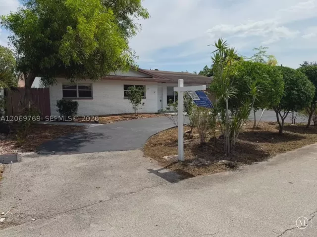 Продажа дома по адресу 3160 NE 63rd St - фото 9267985