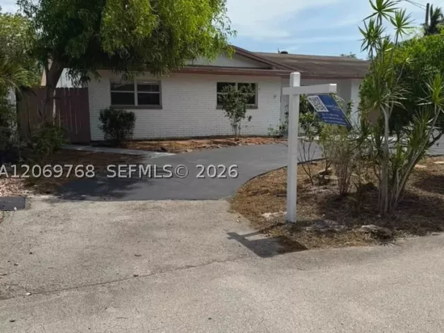 Продажа дома по адресу 3160 NE 63rd St - фото 9267991