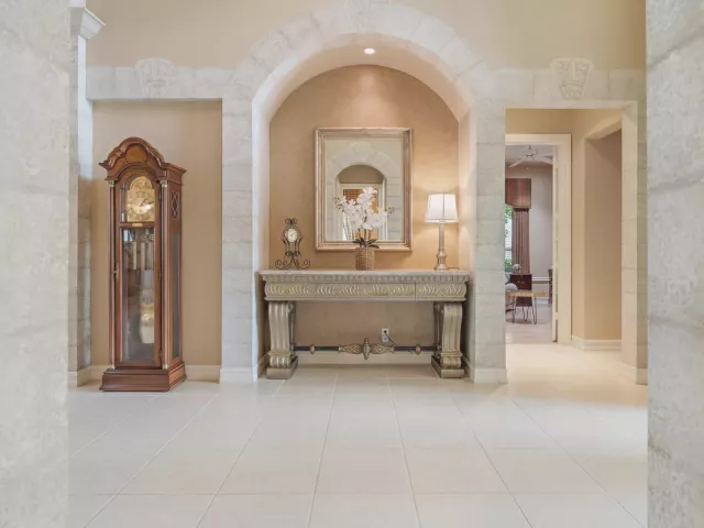 Продажа дома по адресу 7090 Tradition Cove Lane E - фото 9268785