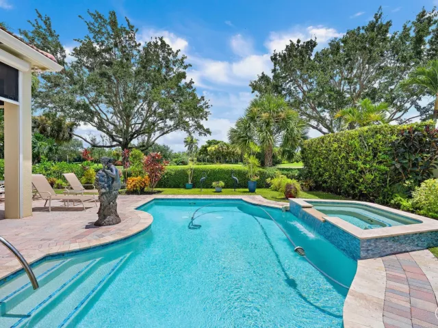 Продажа дома по адресу 7090 Tradition Cove Lane E - фото 9268817