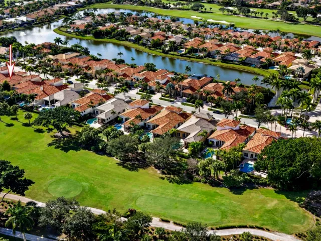 Продажа дома по адресу 7090 Tradition Cove Lane E - фото 9268822