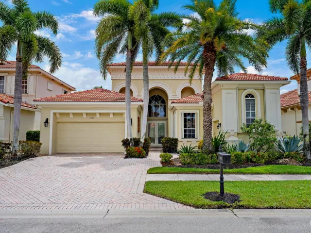 Продажа дома по адресу 7090 Tradition Cove Lane E - фото 9268782