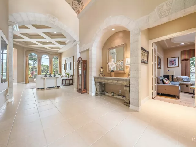 Продажа дома по адресу 7090 Tradition Cove Lane E - фото 9268783