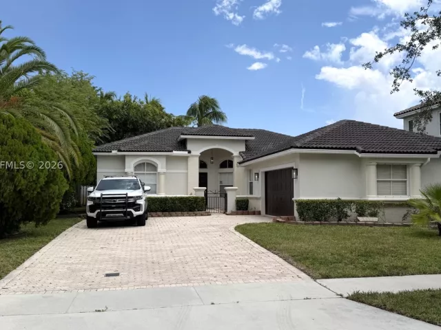 Продажа дома по адресу 19089 NW 23rd Ct - фото 9272338