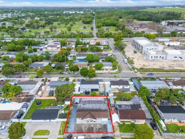 Продажа дома по адресу 20514 NW 44th Pl - фото 9272173