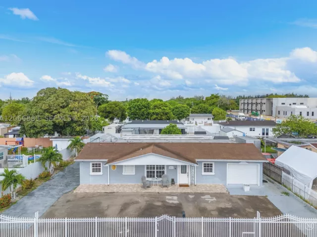 Продажа дома по адресу 20514 NW 44th Pl - фото 9272179