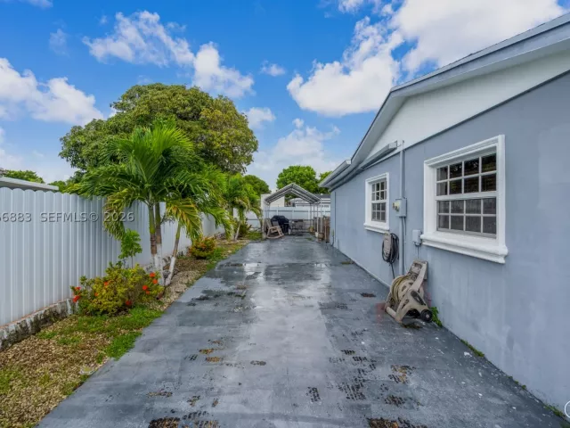Продажа дома по адресу 20514 NW 44th Pl - фото 9272146