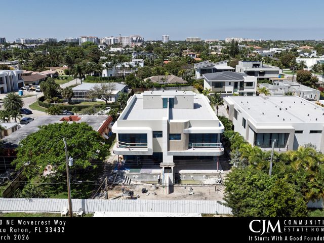 Продажа дома по адресу 130 NE Wavecrest Way - фото 9429320