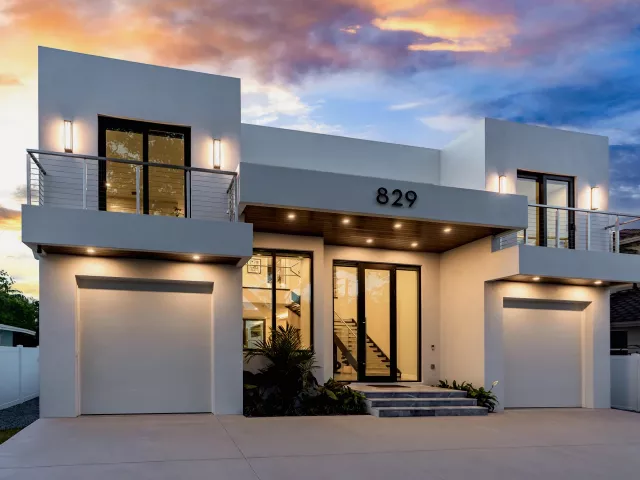 Продажа дома по адресу 829 SW 11TH Street - фото 9281949