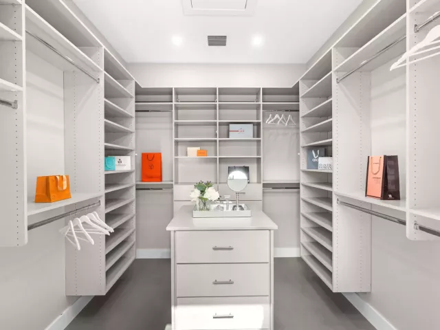 Продажа дома по адресу 829 SW 11TH Street - фото 9281983