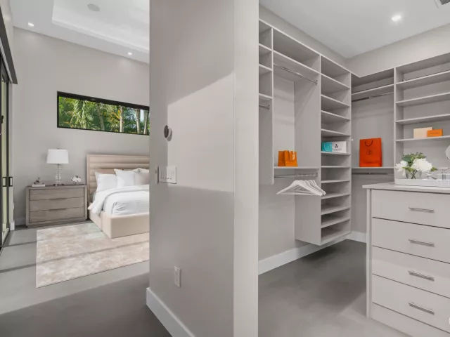 Продажа дома по адресу 829 SW 11TH Street - фото 9281985