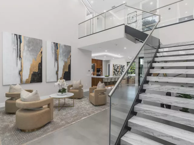 Продажа дома по адресу 829 SW 11TH Street - фото 9281986