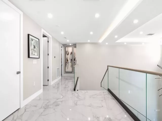 Продажа дома по адресу 829 SW 11TH Street - фото 9281994