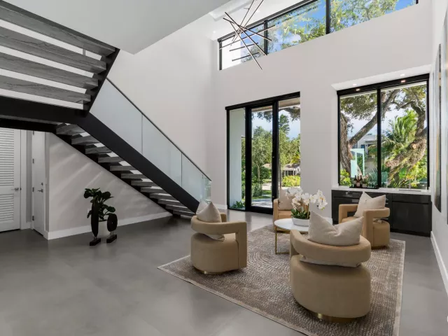 Продажа дома по адресу 829 SW 11TH Street - фото 9281953