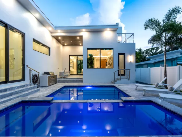 Продажа дома по адресу 829 SW 11TH Street - фото 9282013