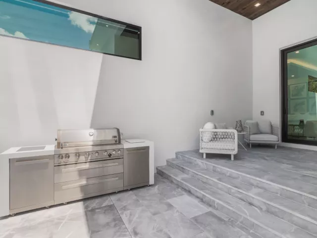 Продажа дома по адресу 829 SW 11TH Street - фото 9282018