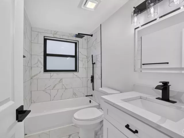 Продажа дома по адресу 1701 SW 4TH Court - фото 9270723