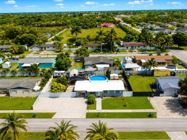 Продажа дома по адресу 19221 SW 319th St - фото 9282949