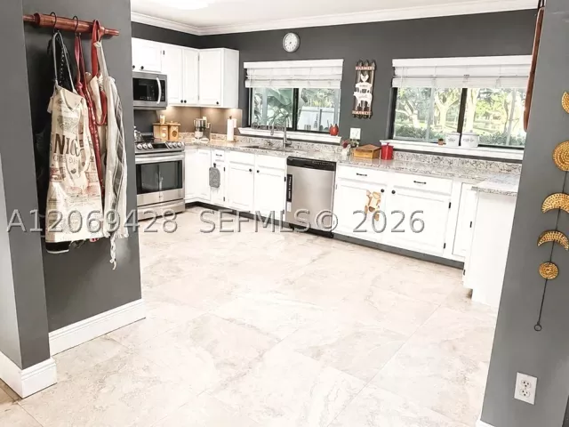 Продажа дома по адресу 1676 S Goldeneye Ln - фото 9273190