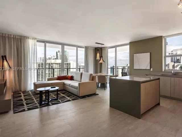 Продажа квартиры #R2301 - фото 9280387