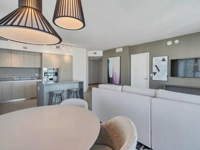 Продажа квартиры #R2301 - фото 9280397