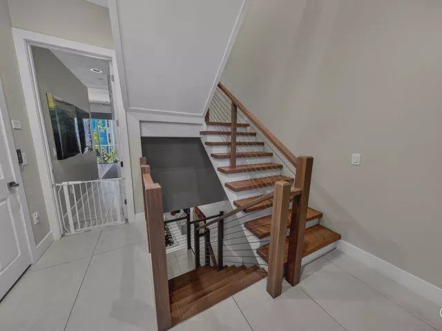 Продажа дома по адресу 3224 NE 4th Street - фото 9275352