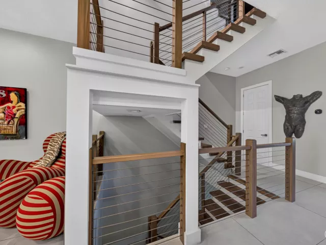 Продажа дома по адресу 3224 NE 4th Street - фото 9275311